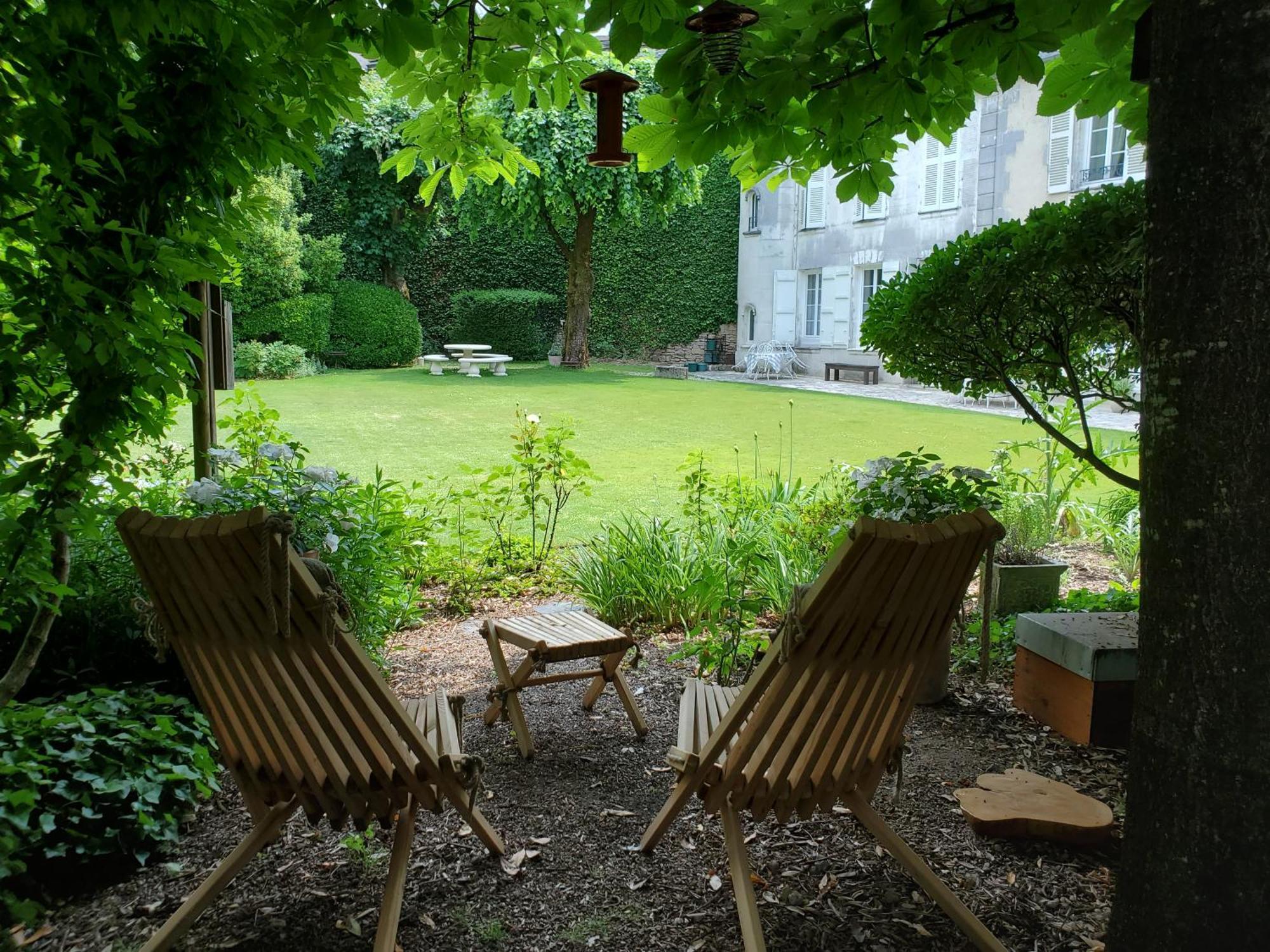 Logis Des Tourelles Bed & Breakfast Cognac Bagian luar foto